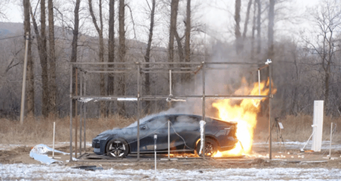 國(guó)內(nèi)第一次氫燃料汽車整車燃燒試驗(yàn)！